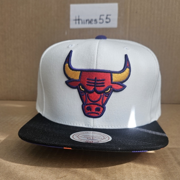Mitchell & Ness Other - Mitchell & Ness Chicago Bulls Snapback Cap (White, Black, Red, Purple, Yellow)